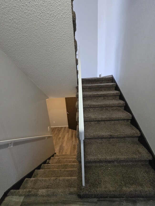 Building Photo - 918 N 39th St