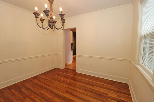 Building Photo - 2716 Heyward St