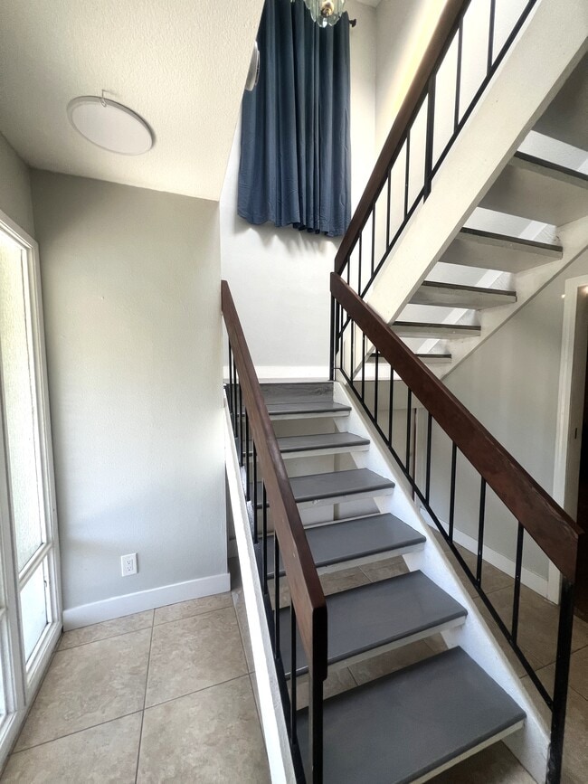 Building Photo - 23322 Caminito Andreta