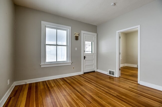 Building Photo - 3100 N 35th St