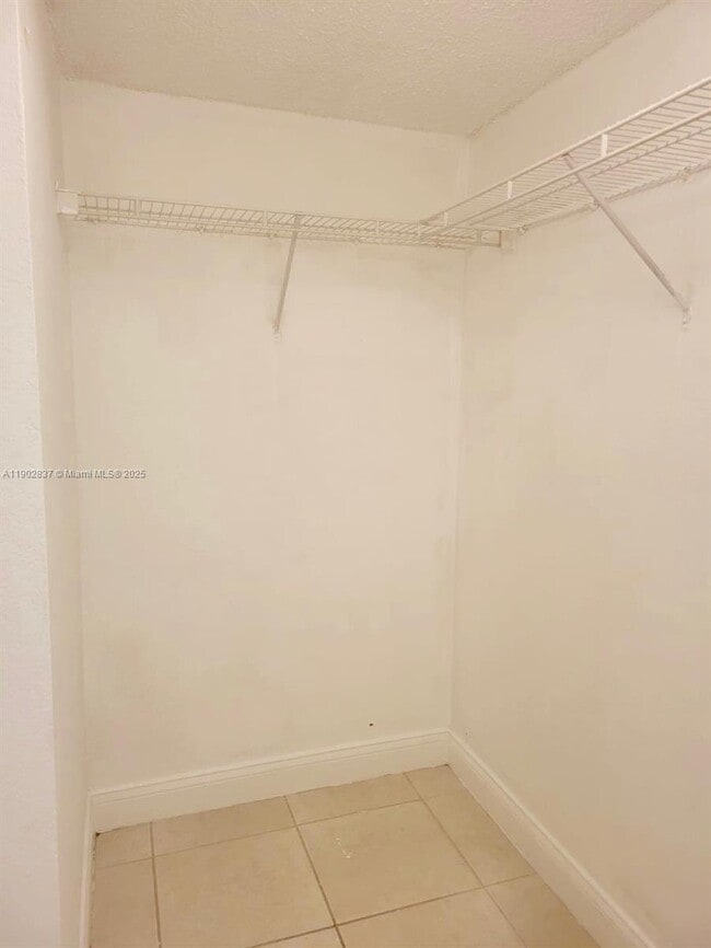 Building Photo - 4205 N University Dr