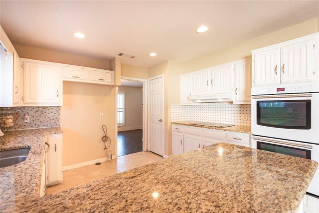 Building Photo - 3333 Sunrise Dr