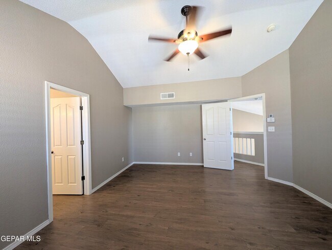 Building Photo - 12145 Sun Arbor Pl