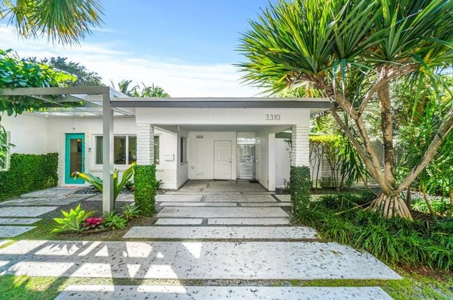 Building Photo - 3310 NE 18th St