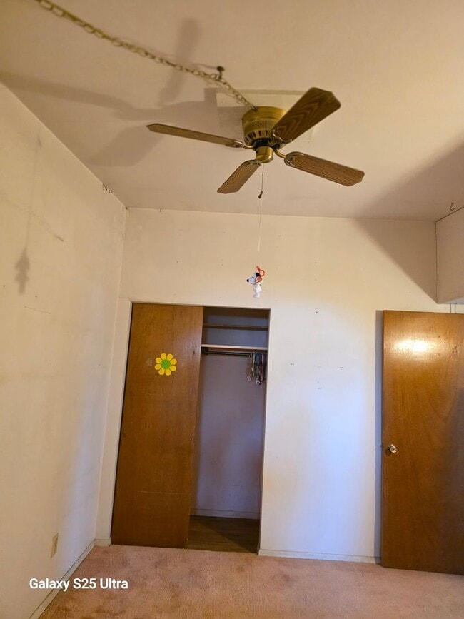 Building Photo - Large 3 Bedrooms, 2 Bath Home for Rent