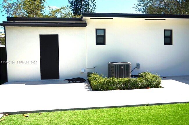 Building Photo - 53 NW 68th St