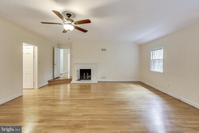 Building Photo - 7308 Burdette Ct