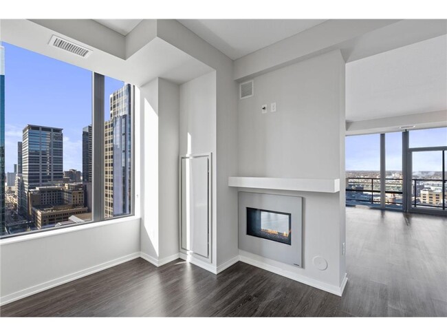 Building Photo - 497 S Marquette Ave