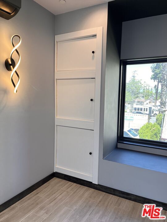 Building Photo - 3541 5th St