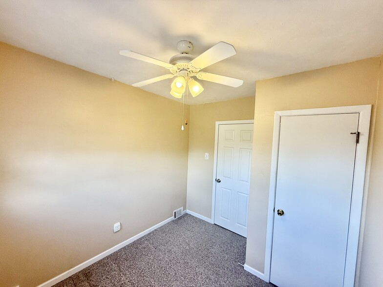 Building Photo - 3620 Canby Dr