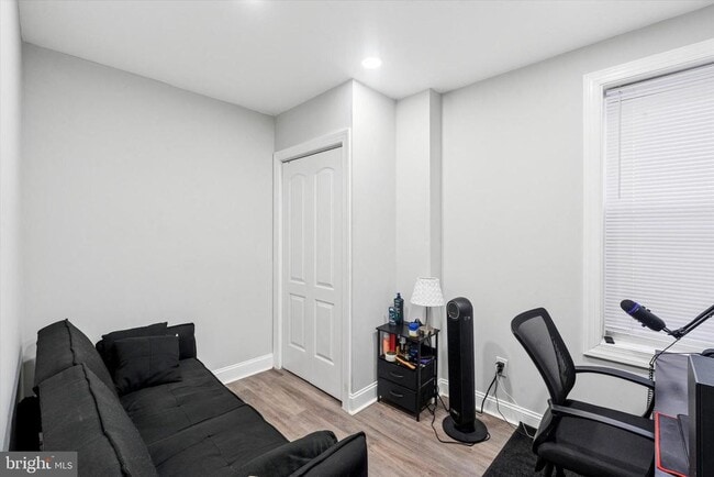 Building Photo - 4024 Parkside Ave