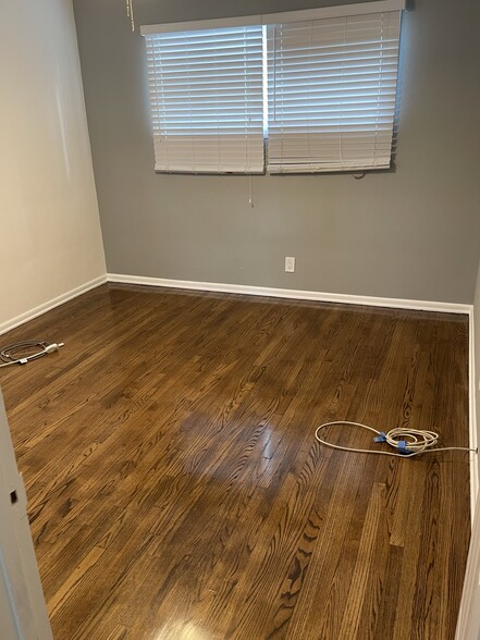 Bedroom - 5931 Buffalo Ave