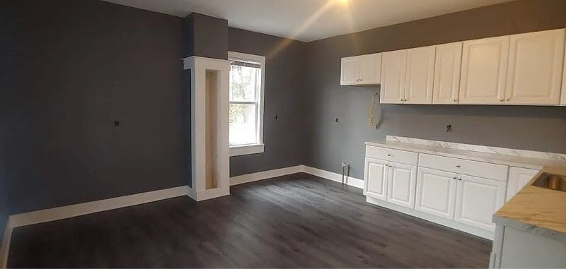 Building Photo - 2002 14th Lower