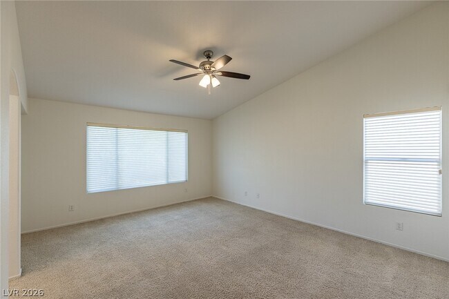 Building Photo - 718 Tiffany Bend St