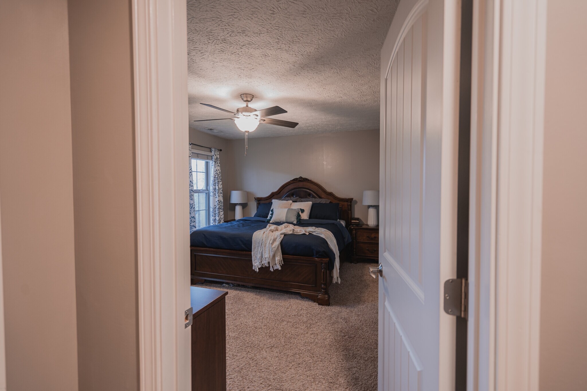 master bedroom - 3218 Bunting Ln