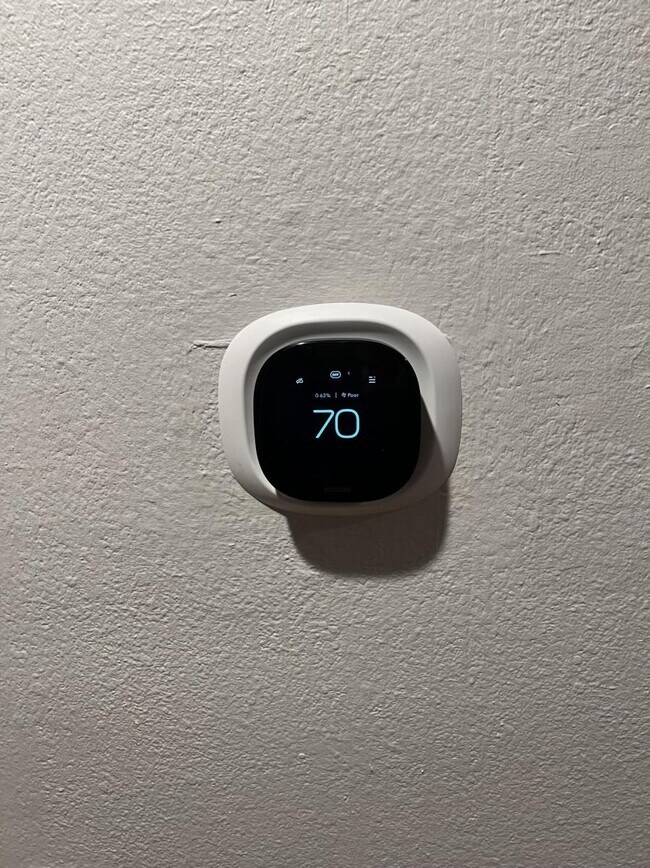 Building Photo - 659 W Terrylynn Pl