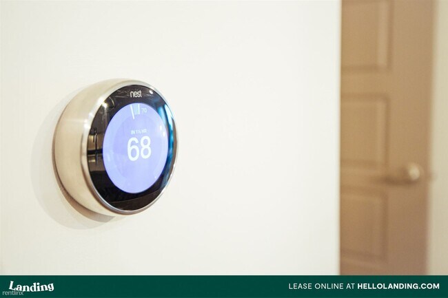 Building Photo - 812 Inverness Ave