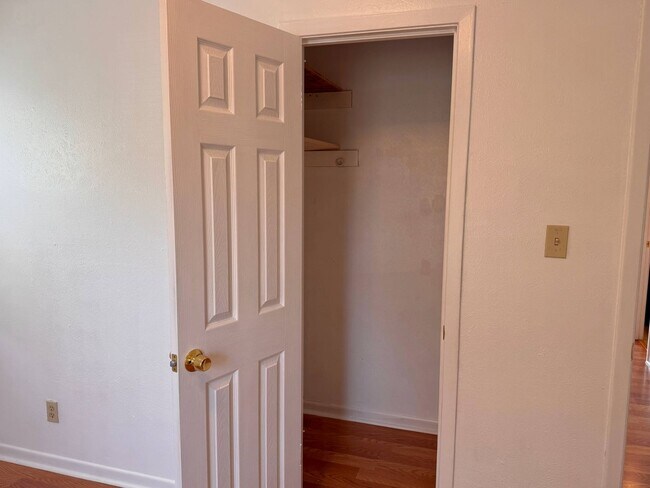 Building Photo - 3 Bed 1.5 Bath Home Close to Sheppard AFB!