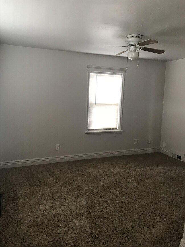 Building Photo - 244 S 1135 W