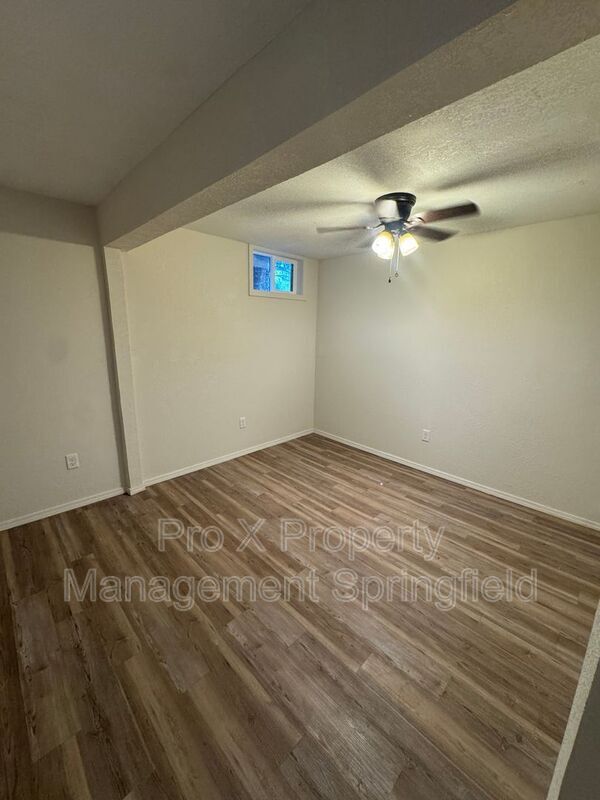 Building Photo - 3332 S Southlyn Pl