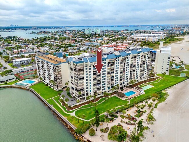 Building Photo - 7100 Sunset Way