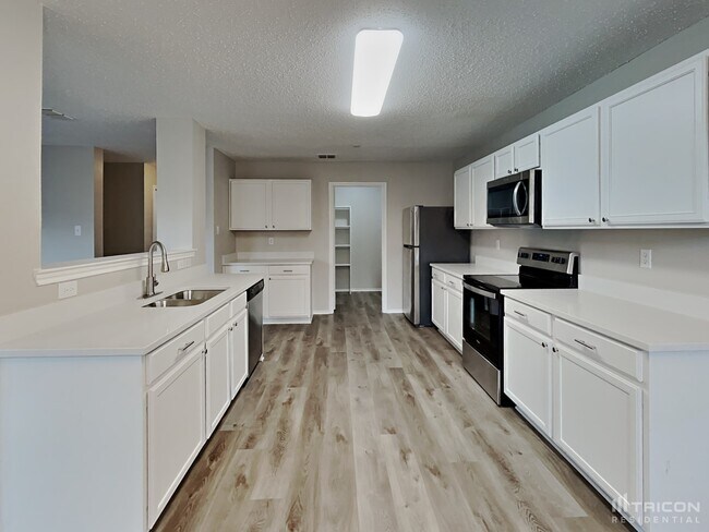 Building Photo - 5305 Riverflat Ct