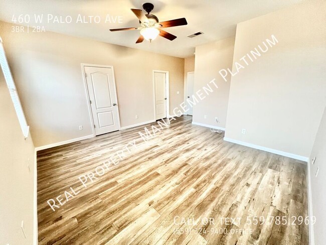 Building Photo - $2,295 Herndon & Willow 3 Bedroom with 3 C...