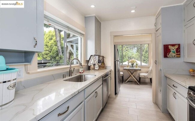 Building Photo - 6454 Mokelumne Ave