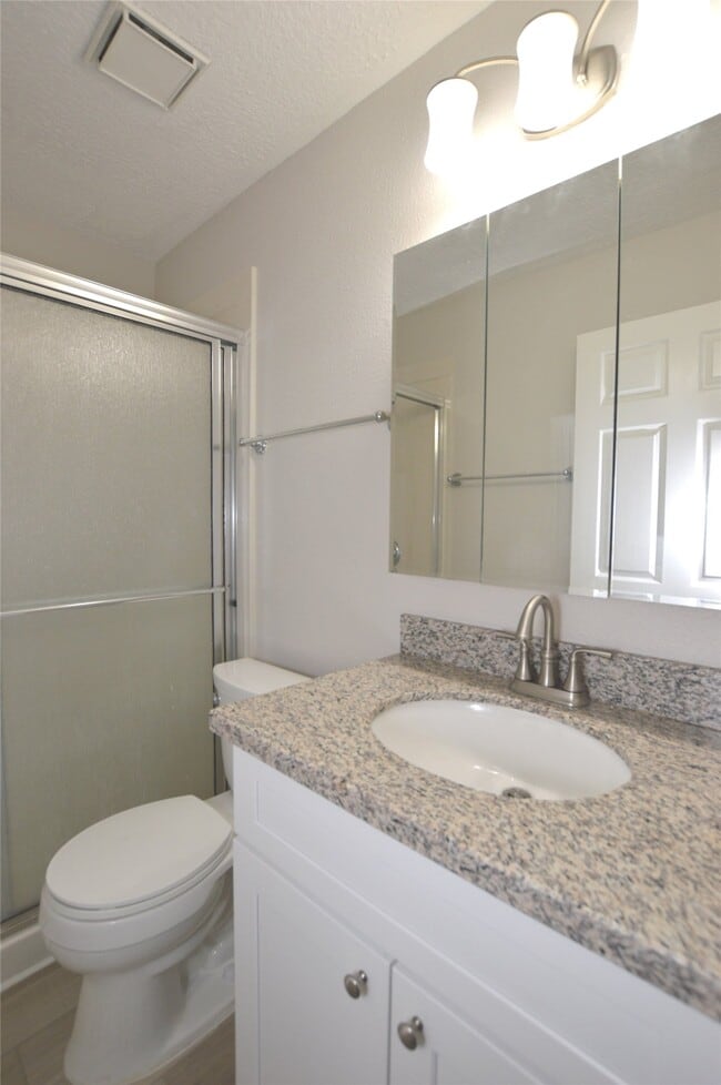 Building Photo - 703 Flower Field Ct