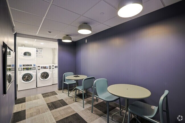 Building Photo - 100 Hemenway St