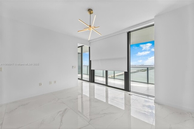 Building Photo - 3131 NE 7th Ave