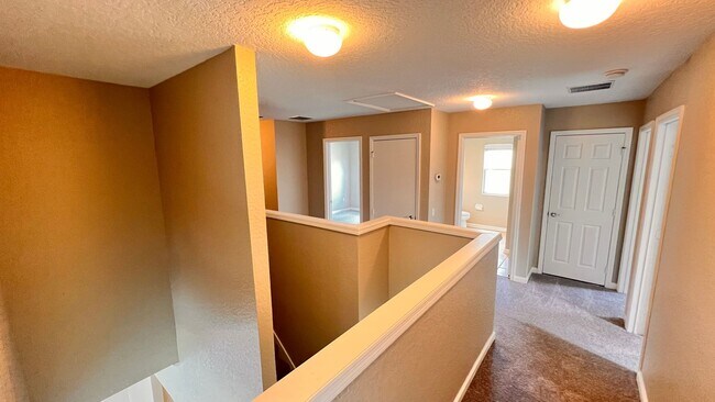 Building Photo - Spacious 4-Bedroom Home in HOA Community with Fantastic Amenities!