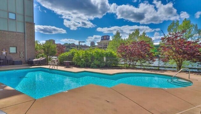 Building Photo - 445 W Blount Ave