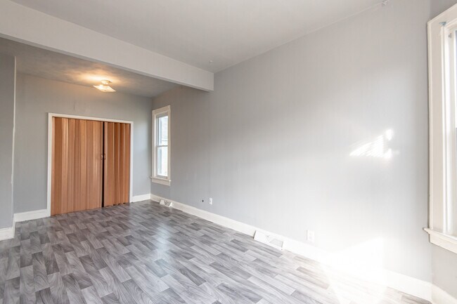 Building Photo - 2917 N 13th St