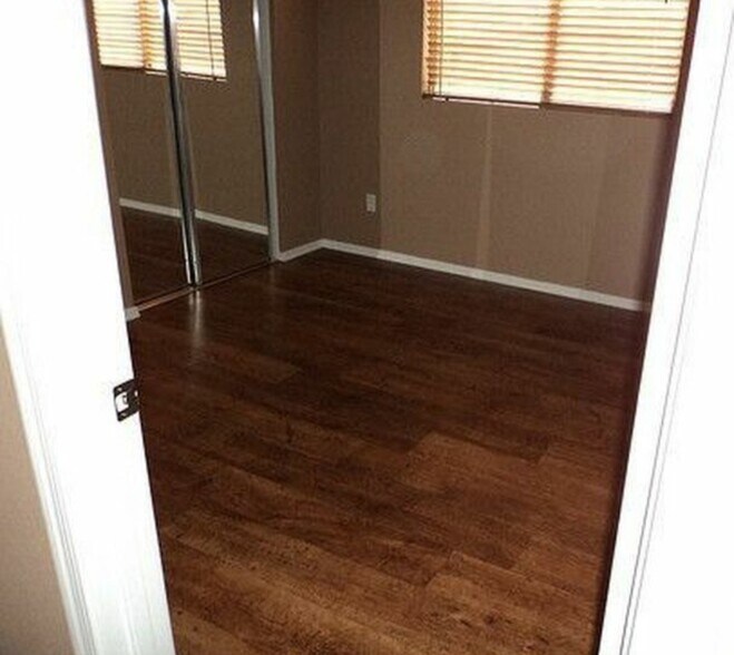 Building Photo - 2703 W Allens Peak Dr