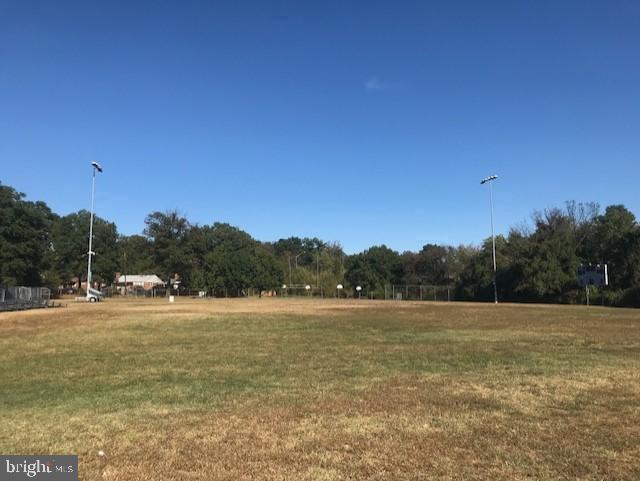 Building Photo - 5915 85th Ave