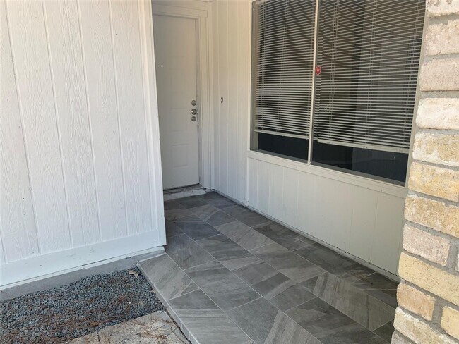 Building Photo - 1111 Jack Block Ct