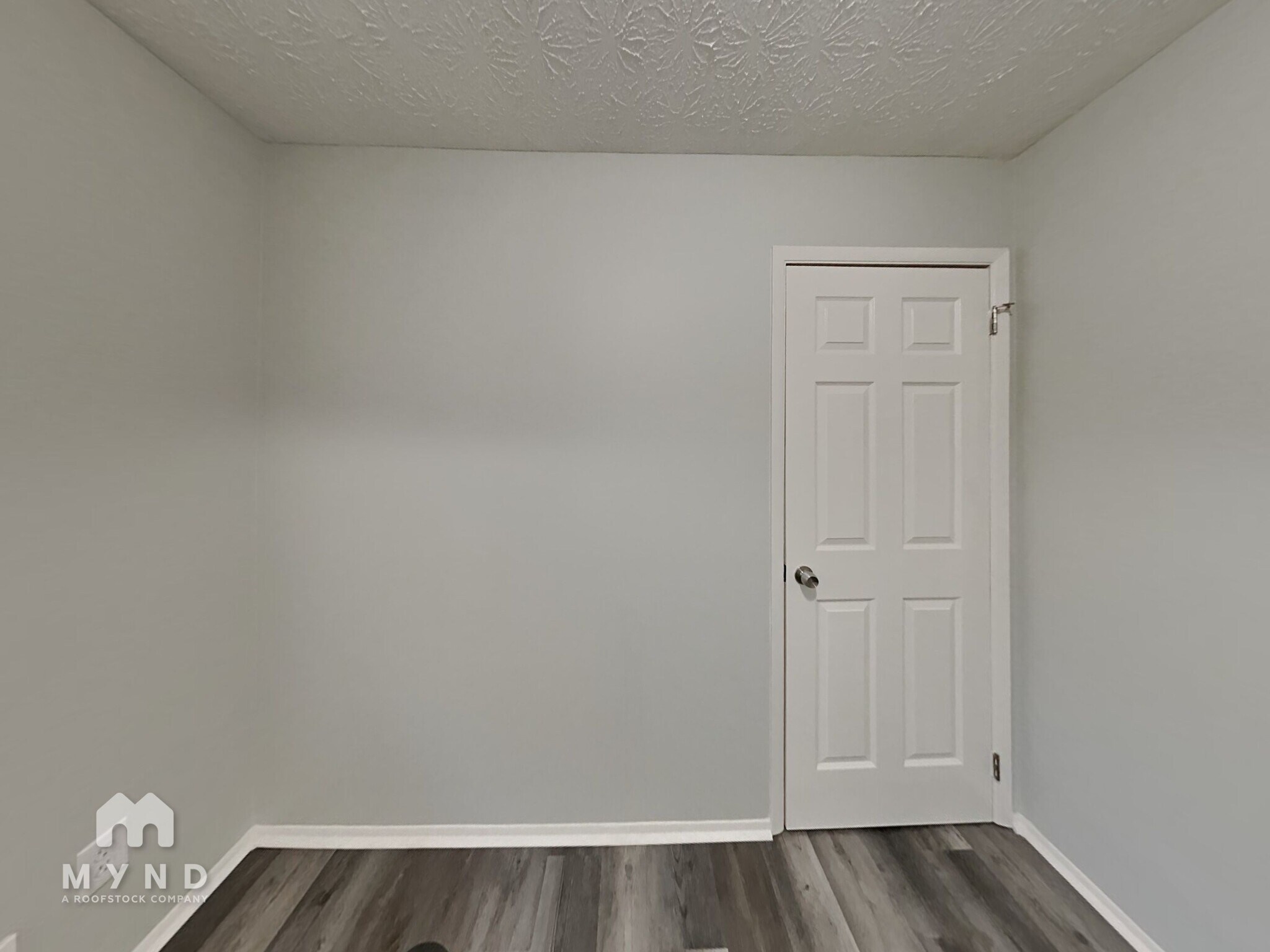 Building Photo - 5906 Pineglen Ct