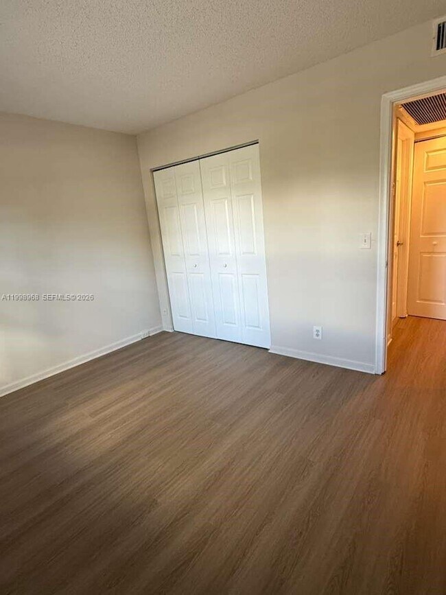 Building Photo - 1401 SW 128th Terrace