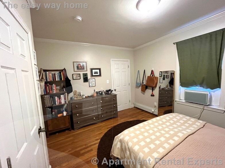 Building Photo - 22 Rice St