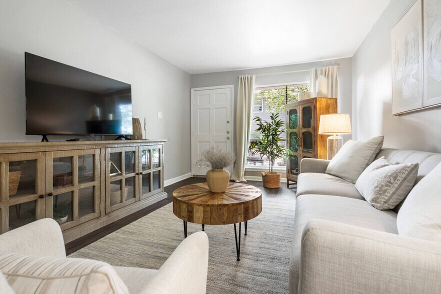 The Ivy 1201 Harvey Rd College Station TX 77840 Apartment Finder