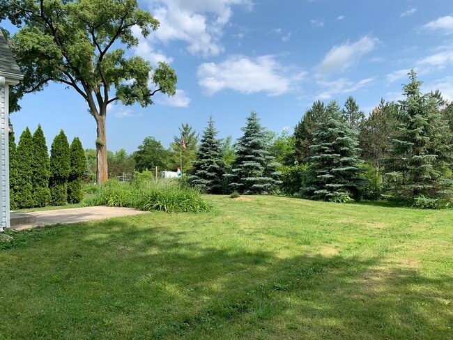 Building Photo - 27568 N Owens Rd