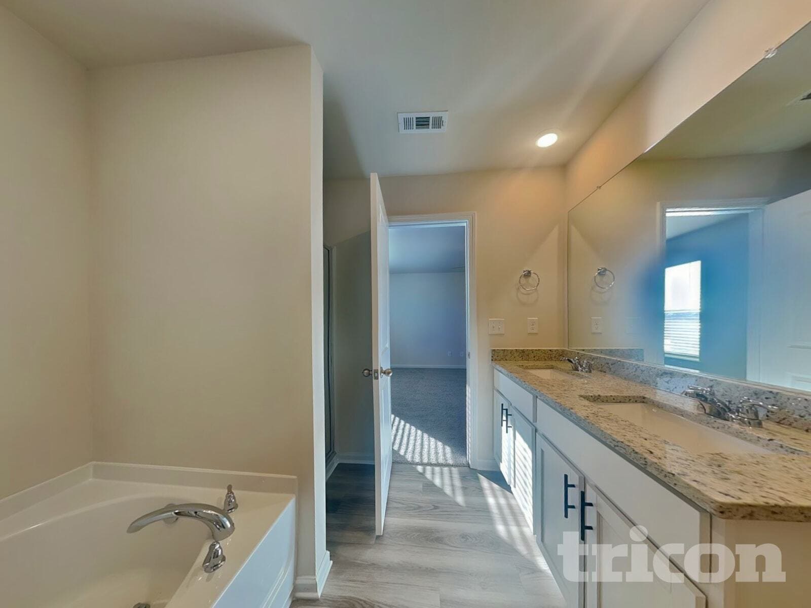 Building Photo - 126 Avondale Blvd SE