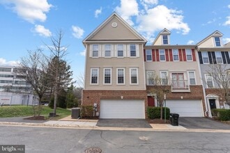 Building Photo - 8074 Nicosh Cir Ln
