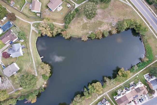 Building Photo - 1014 Scarlet Oak Ct S