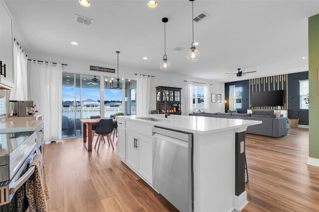 Building Photo - 3528 Bristol Cove Ln