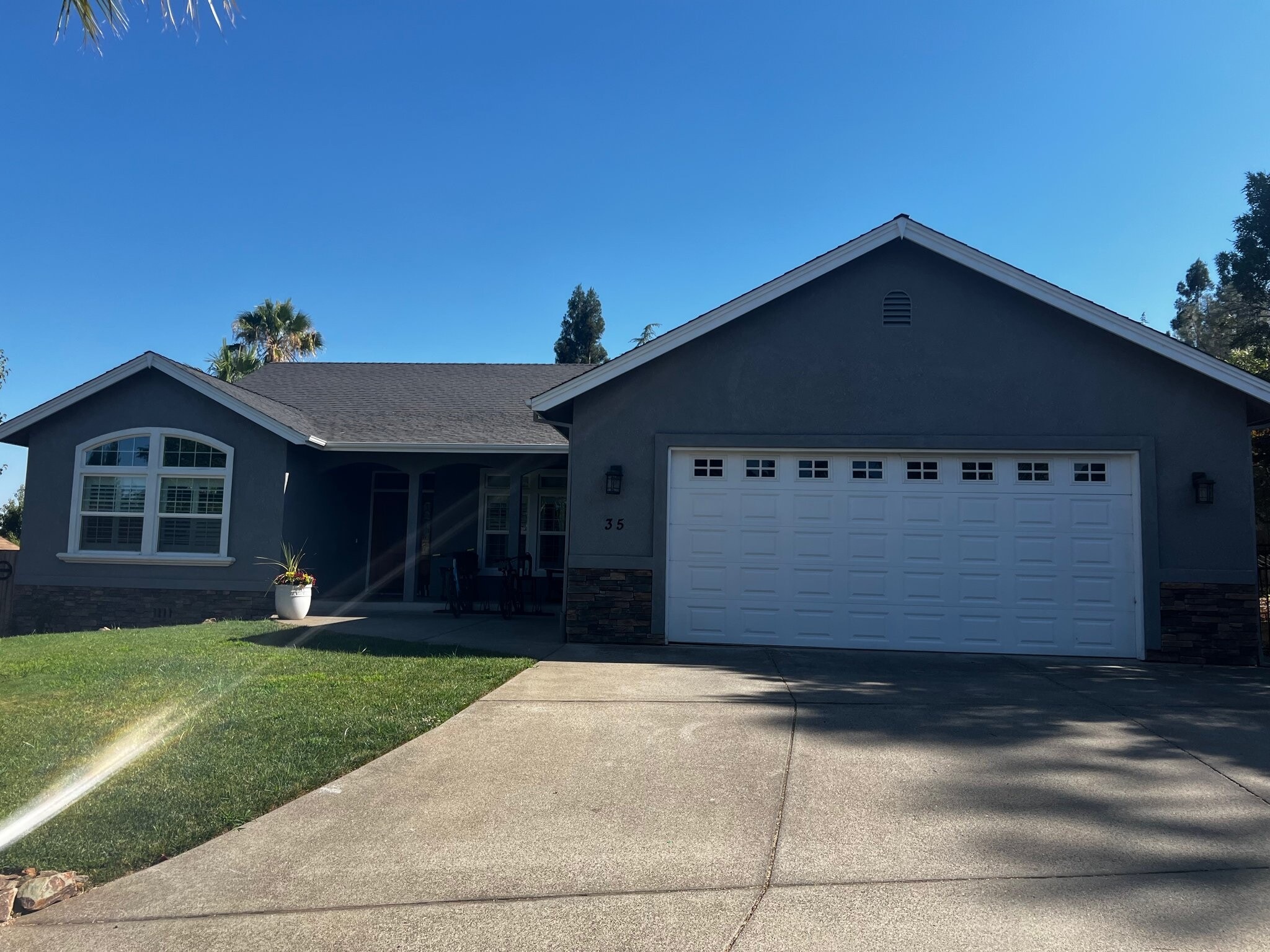 Building Photo - 35 Rosemel Ct