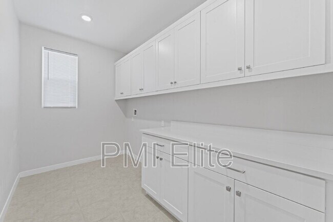 Building Photo - 26912 W Winding Trail Ct