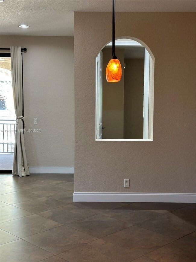 Building Photo - 2810 Center Ct Dr