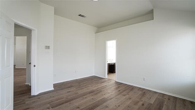 Building Photo - 3124 Creekside Dr